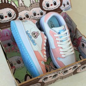 Labubu Women Sneakers — راحتی بی‌نظیر + استایل روز تابستان ۲۰۲۵
