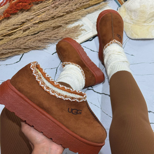 UGG - آگ کوتاه داخل خز لژدار