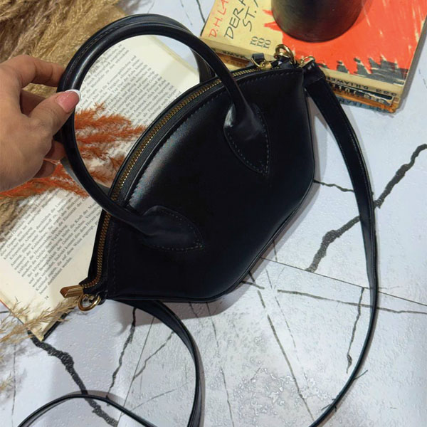 کیف زنانه چرمی بند دار